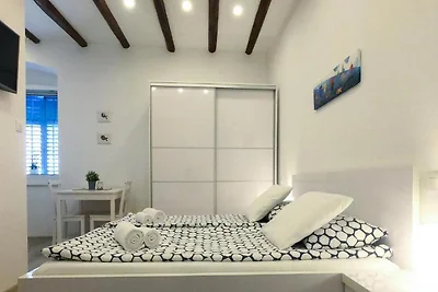 Apartments Blue Lavender - Studio Apartment