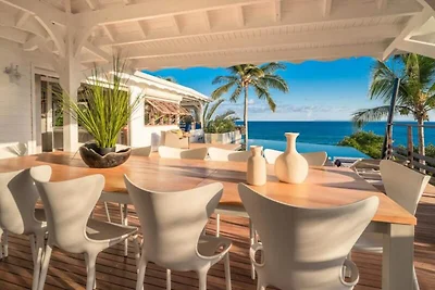 Villa in Saint-François mit Infinity-Pool