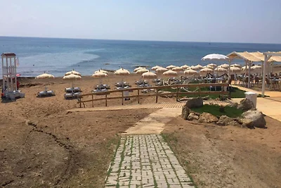Apartment mit Garten im Resort mit Pool