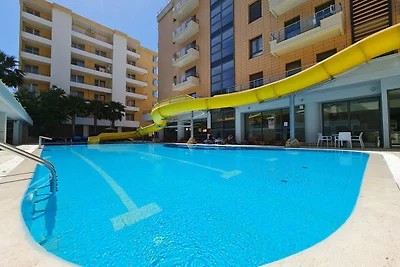 Strandappartement in Albanië met Zwembaden