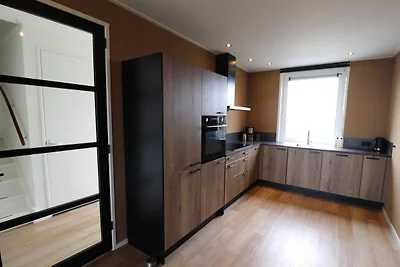 Elegante villa frisia con jardín