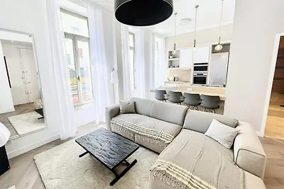 Moderne 2-Zimmer-Wohnung im ruhigen Cannes Hy...