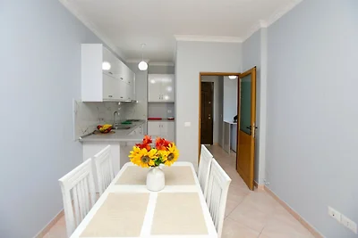Wohnung in Vlorë mit Meerblick
