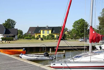 Doppelhaushälften am Hafen von Neuendorf