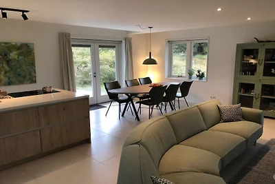 Ferienwohnung in Nes mit Schwimmbecken