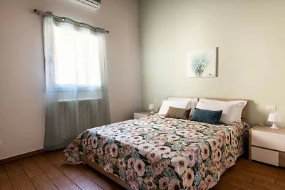 Kalsa apartment with terrace