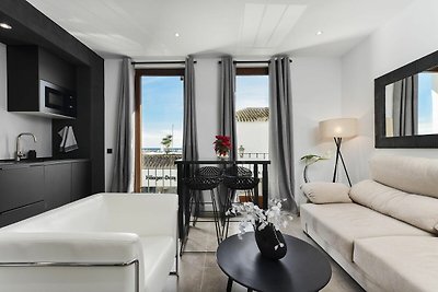 Faro's Puerto Banus Boutique Apartment-vh.