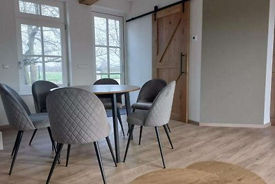 Komfortables Ferienhaus mit Garten