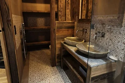 Chalet in Les Gets mit Pisten- und Seeblick