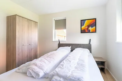 Modern vakantiehuis in Scherpenisse met tuin