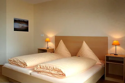 Bernsteinsee Hotel und...