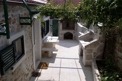 Menego Lodge Bol - Holiday Home with Terrace