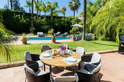 Villa in Los Monteros vlakbij het strand van...