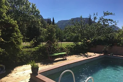 Charmantes Haus mit privatem Pool