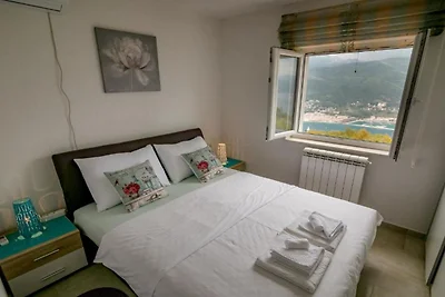 One Bedroom Apartment with Balcony and Sea Vi...
