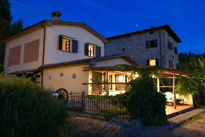 Schönes Ferienhaus mit Pool in Monterchi
