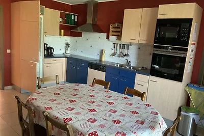 Zäitgenëssesch Vakanzenhaus zu Houffalize