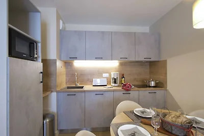 Wohnung in Éclose mit Bergblick