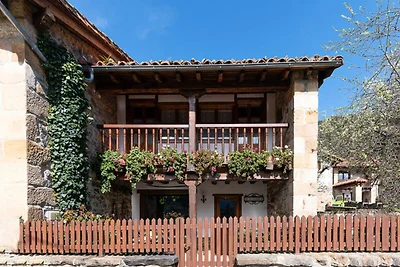 Casa a Liébana con vista sulle montagne