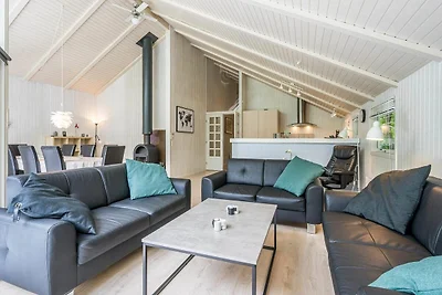Cottage luminoso e moderno a Jegum-By Traum