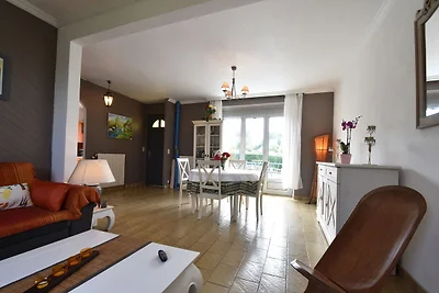 Modernes Ferienhaus in Strandnähe