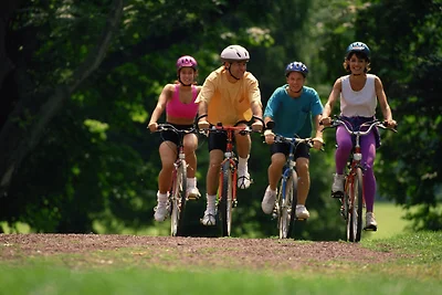 Dintorni (estate) (1-5 km) Dintorni (estate) (1-5 km)