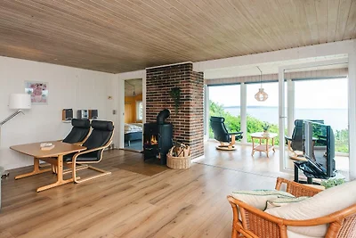 Fascino balneare con vista