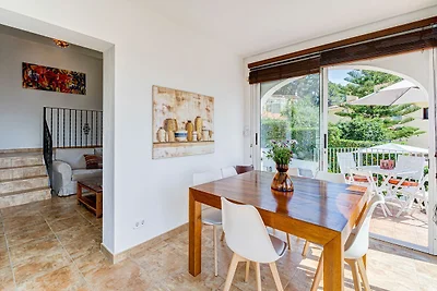 Prachtige Villa mit Meeresblick