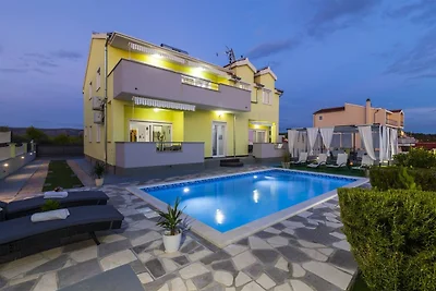 MY DALMATIA - Sea view Villa Brodarica