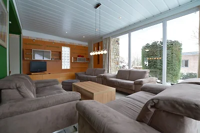 Moderna casa vacanze con sauna a Waimes