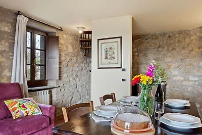 Cottage caratteristico a Magione con piscina
