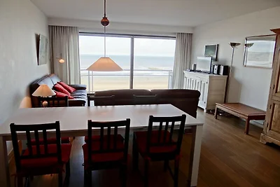 Wohnung in Nieuwpoort mit frontalem Meerblick