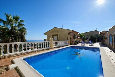 Urocza willa z 3 sypialniami w Lloret de Mar