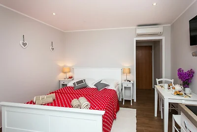 Villa Mirjana - Studio Apartment with Terrace...