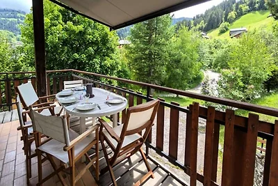 Chalet in Coutalon mit gemütlicher Terrasse