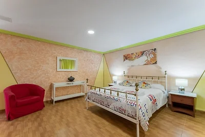 Appartamento con piscina e giardino...