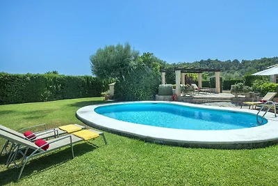 Villa in Pollensa mit Schwimmbecken