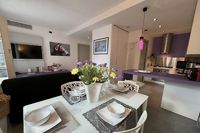 Prachtig licht appartement met 2 balkons