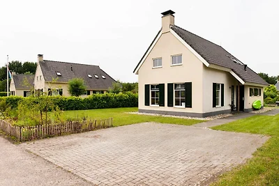 Vrijstaande woning in Vlagtwedde met sauna