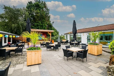 Chalet accogliente a Oostkapelle con giardino