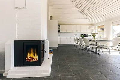 Einladendes Ferienhaus in Karrebæksminde