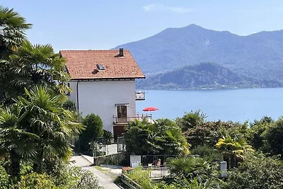 Ferienhaus in Ghiffa mit Schwimmbecken