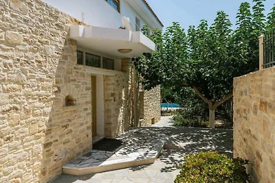 Ferienhaus in Pitsidia mit Schwimmbecken