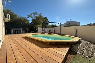Moderne villa in Vendres met zwembad