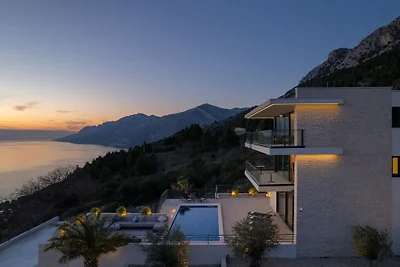 Luxury Villa Hedonia