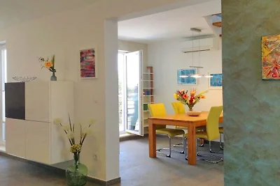Ferienwohnung in Milna mit Schwimmbecken
