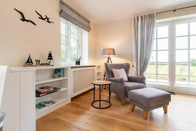 Ferienhaus in Midlum mit Sauna und Wifi