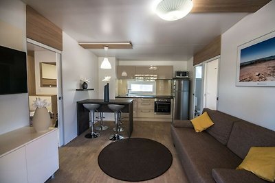 Luxury chalet with two bathrooms, in a natura...