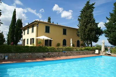 Schöne Wohnung mit Pool