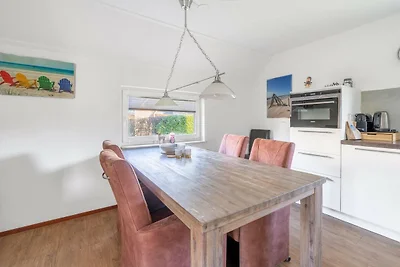 Charmante Villa in der Nähe von Meer und Wald